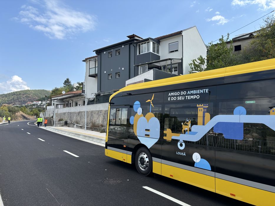Apartamento T2 em Ceira na estacao de Metro