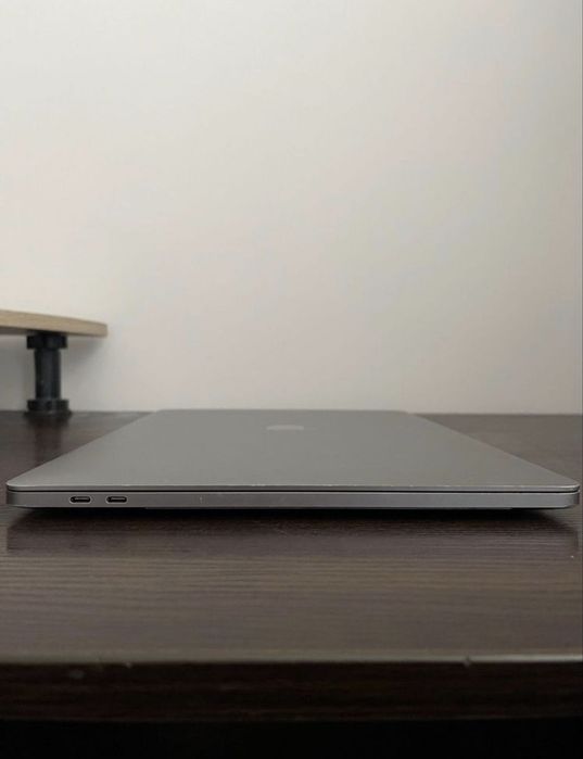MacBook Pro 16 2019 i7