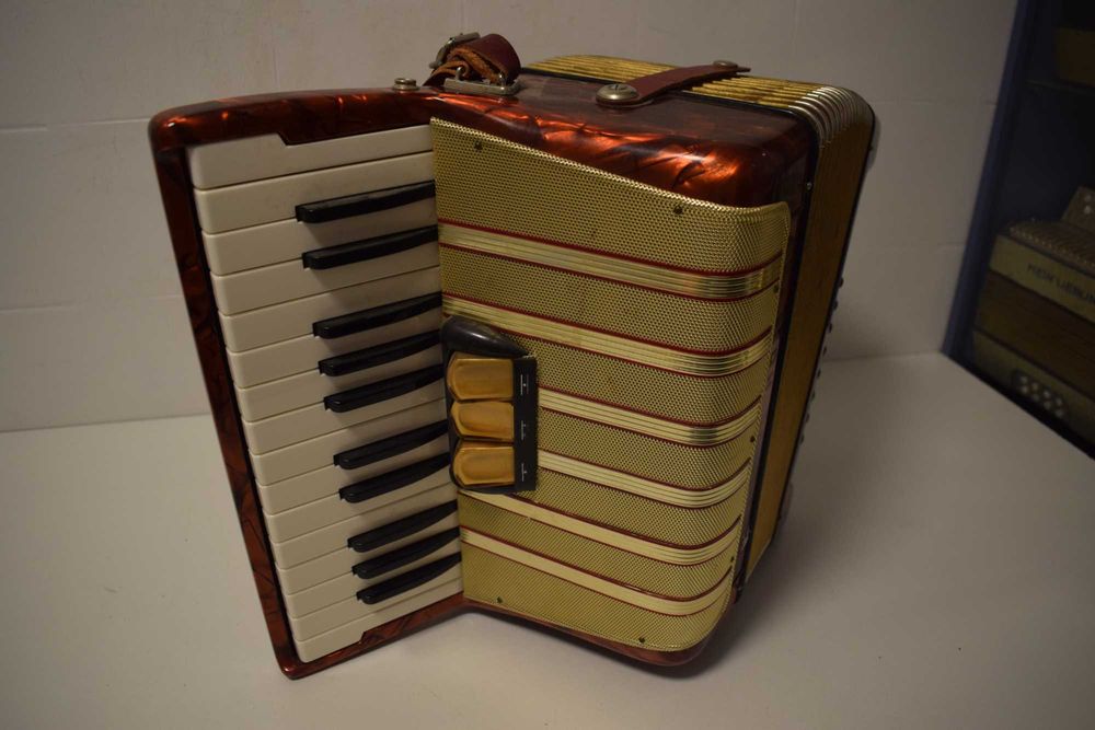 Cordeao Hohner Concerto I. 2 Voz 48 Baixos, N 286