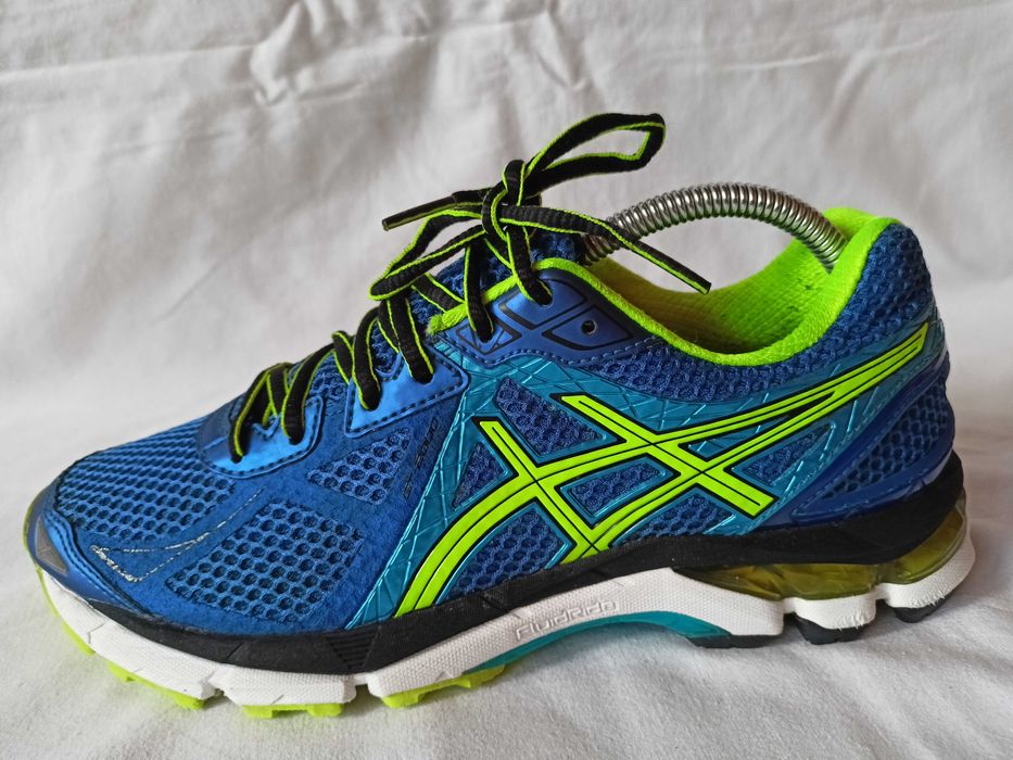 Asics Gel GT-2000 roz. 40,5 /UK 7,5/- dł. wkł. 26 cm-  stan bdb