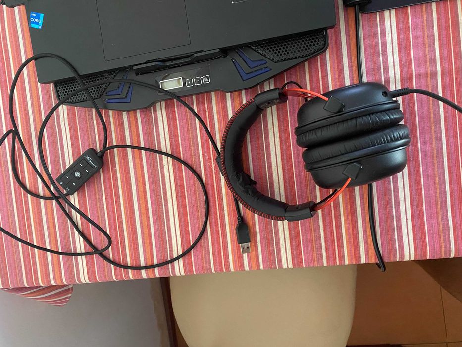 PC Gaming Aorus 15 KD Portátil, NVIDIA GeForce RTX 3060, Rato, Tapete de Rato e Mala para o PC incluída. Fones de fio da HyperX negociáveis