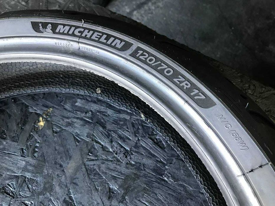 Мото шини б/в 120/70 R17 Michelin Road 6 (3142М)