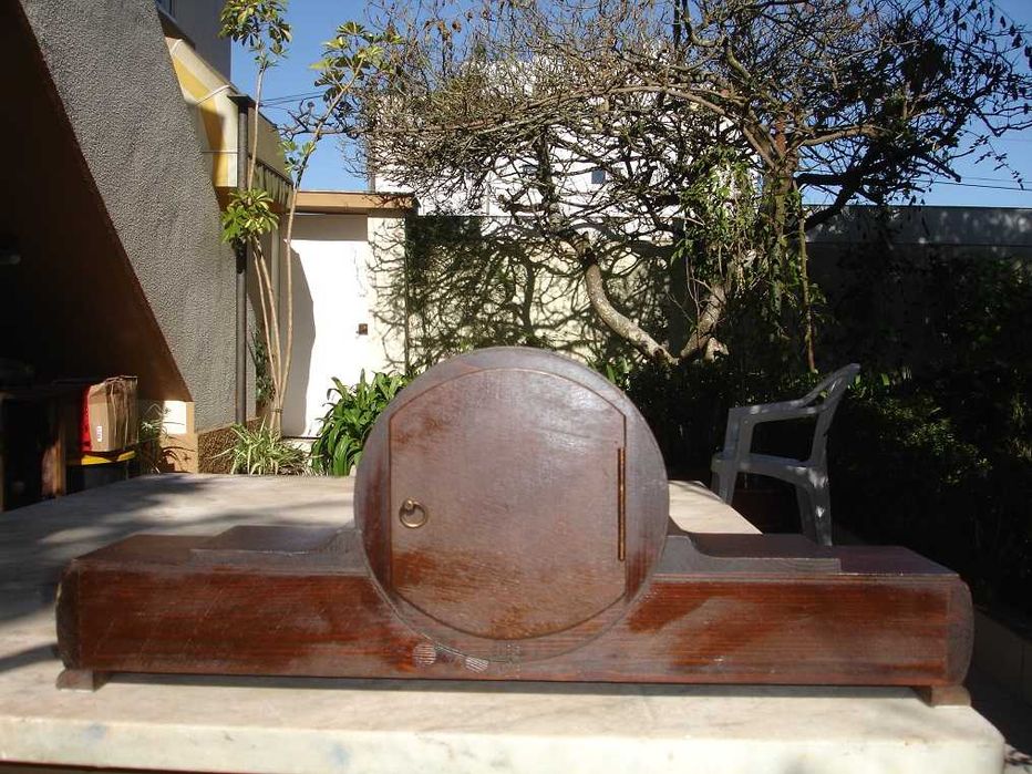 Relógio de mesa com toque Westminster