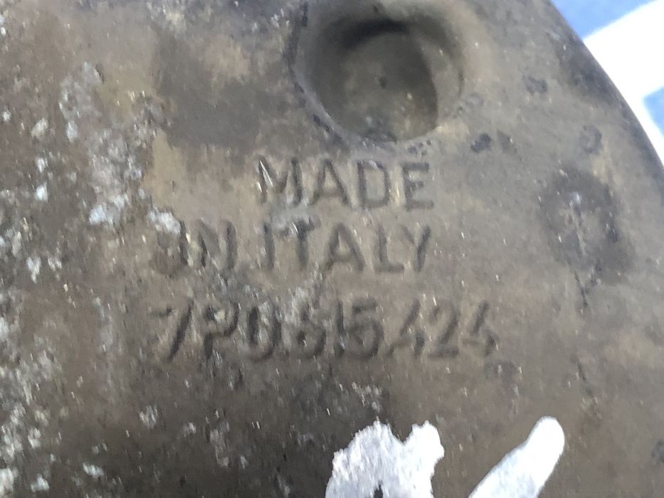 Супорт задній правий Porsche Cayenne 958 7PP615124N порш каен