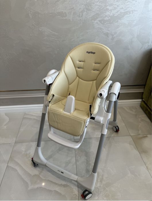 Стульчик для годування Peg Perego