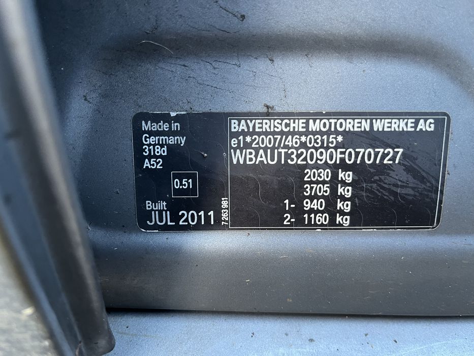 Bmw E91 318d exclusive edition polift 2011 anglik 2.0 n47