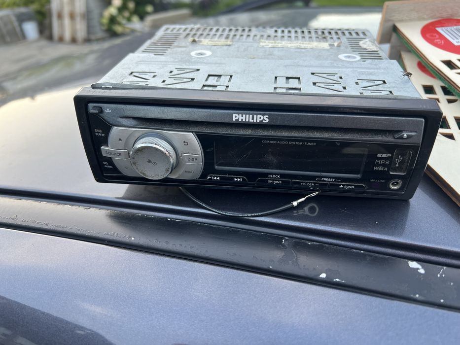 Radio samochodowe philips  odwarzacz cd usb aux