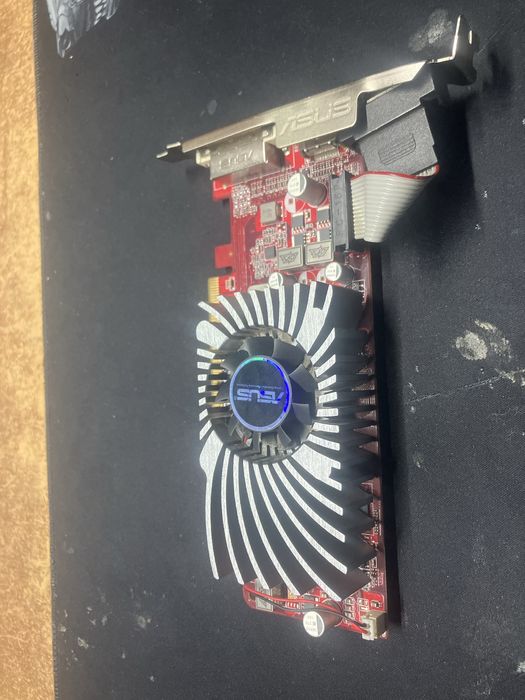 видеокарта Asus PCI-Ex Radeon HD 6570.