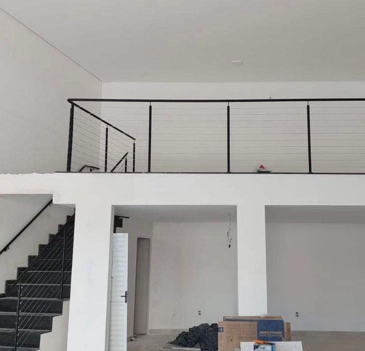 Trabalhamos com fabricação de escada de ferro