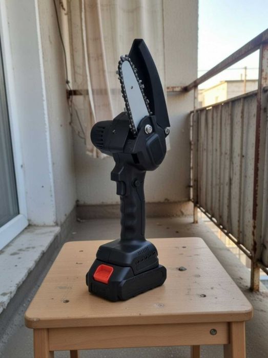 Ланцюгова акумуляторна пила 24В з двома акумуляторами