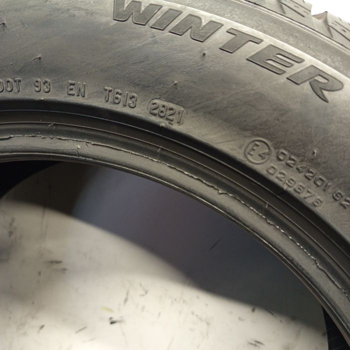 225/55R17 Pirelli Sottozero 3