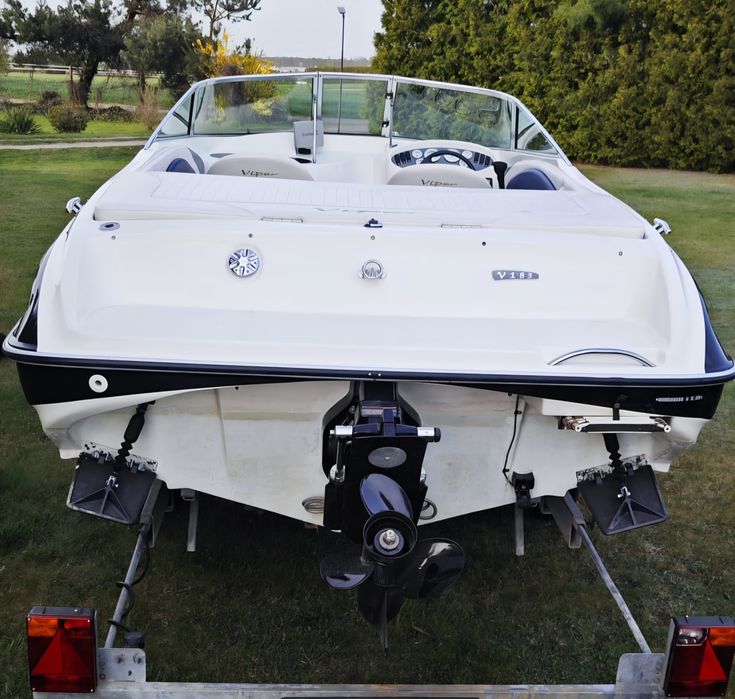 Łódź Motorową Viper