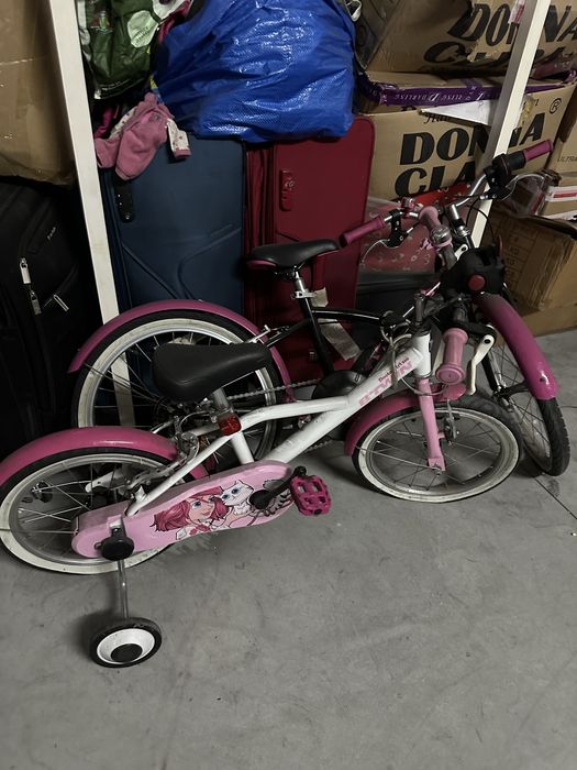 Vendo duas bicicletas semi novas para meninas de 07 e 10 anos