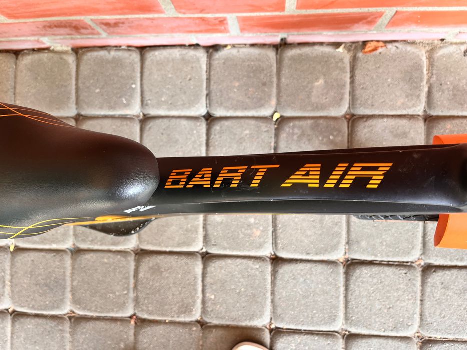 Rowerek biegowy Lionelo Bart Air dla dziecka