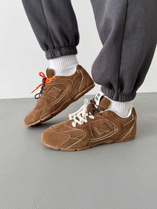 Замшевые кроссовки New Balance x Miu Miu 530 нью беланс 530 х Миу Миу
