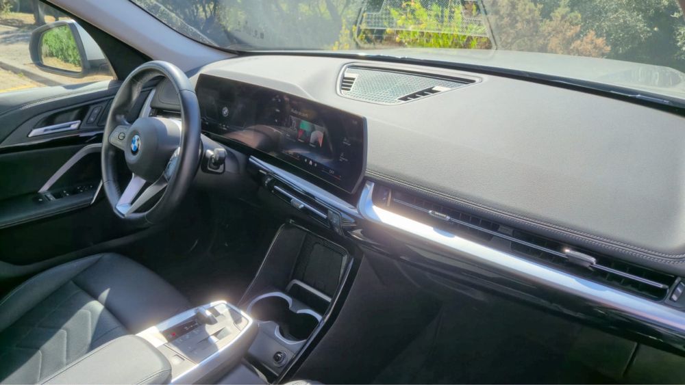 BMW X1 sDrive 20i — Teto Panorâmico e Car play