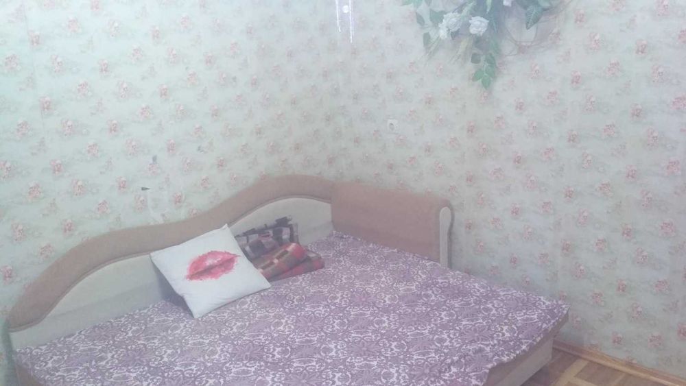 Сдам комнату девушке комната женщине в 3х комнатной квартире