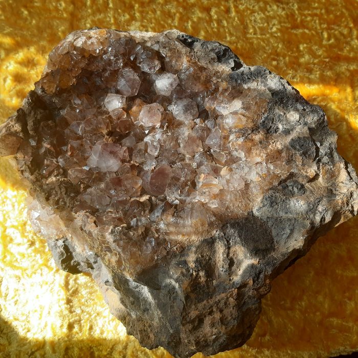 Самородок  камень