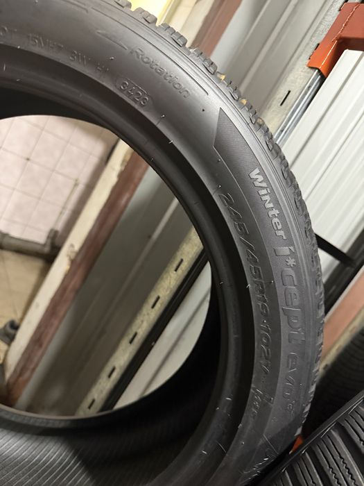 245/45 275/40 r 19 Hankook