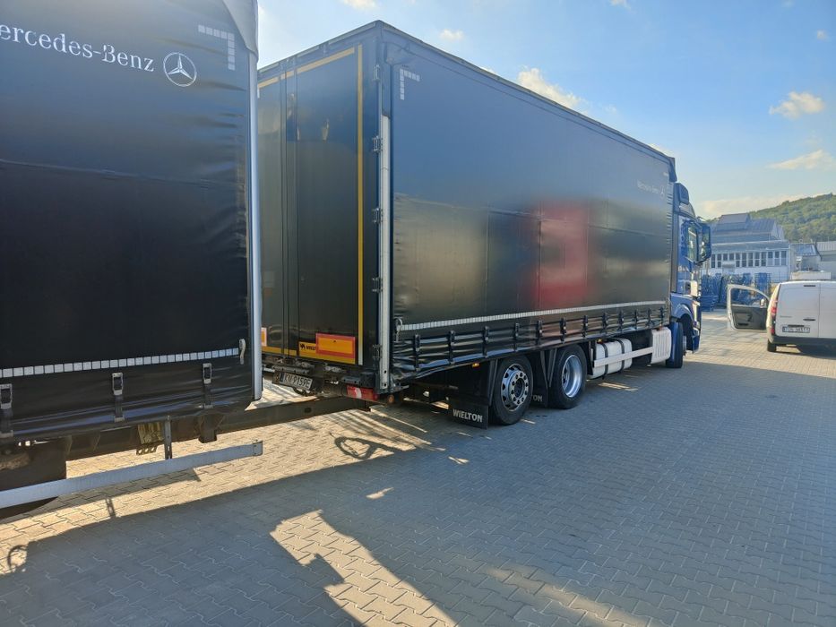 Actros MP4 Tandem