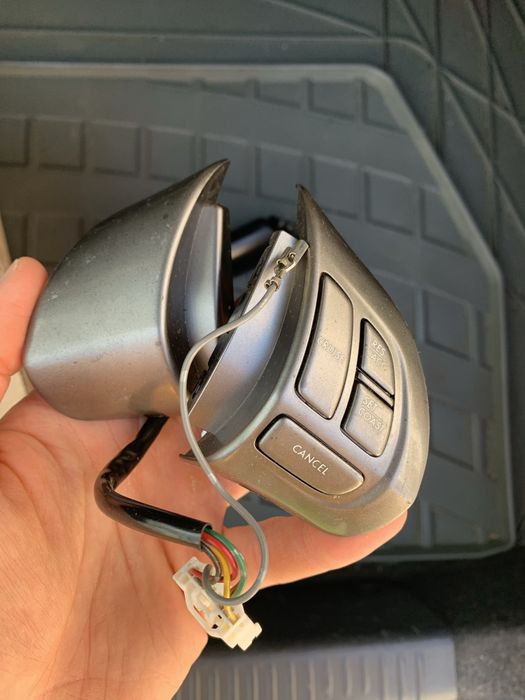 Кнопки руля Subaru Legacy/Outback/Forester