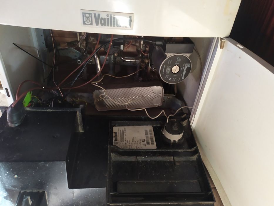 Продам газовий котел vaillant