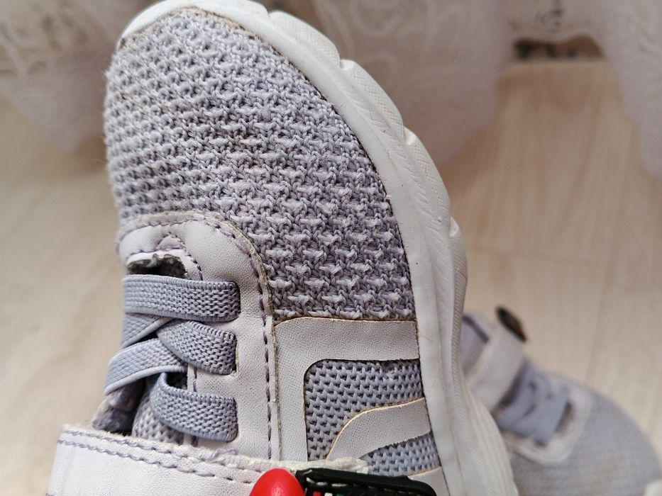 Кросівки для дівчинки 24р , 2 р, 15 см