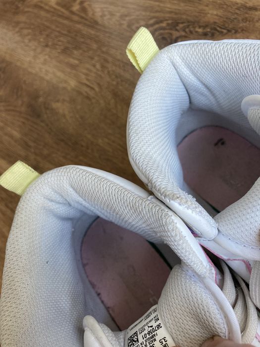 Białe buty wysokie damskie puma rozm. 36