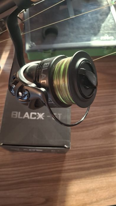 Kołowrotek karpiowy Delphin  Black 6 T