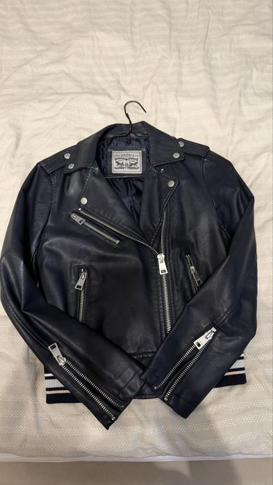 Куртка- косуха Levis