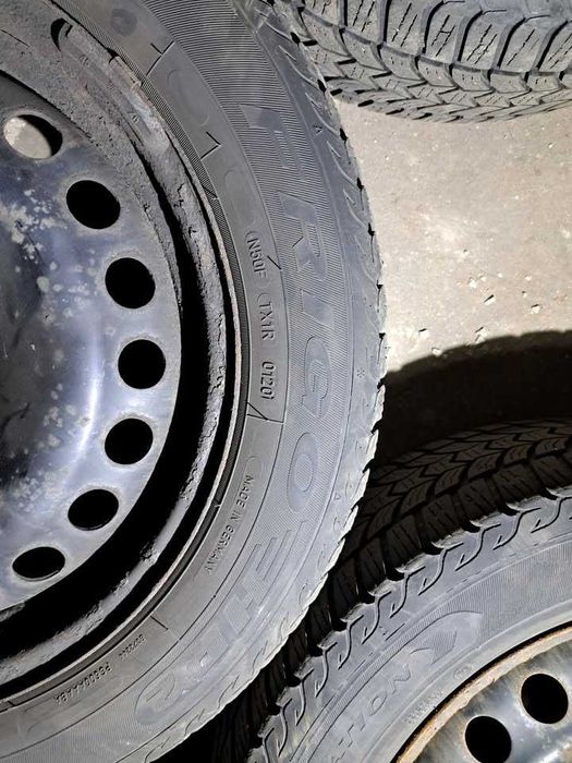 4 koła Ford Dębica Frigo HP 2 + kołpaki Ford + czujniki ciśnienia TPMS