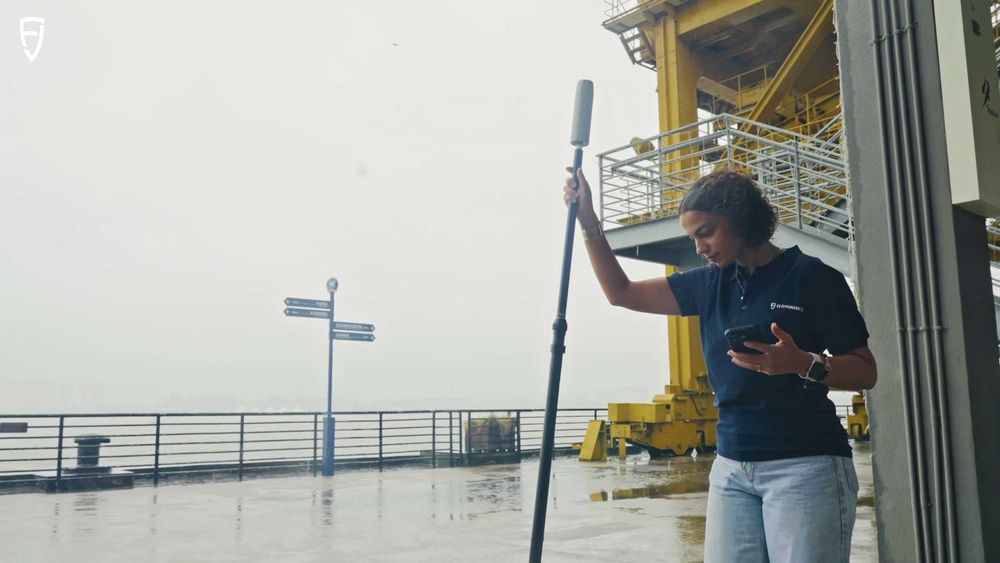 Odbiornik GNSS RTK FJDynamics V4e Tyczka Geodezyjna laserowa Rover