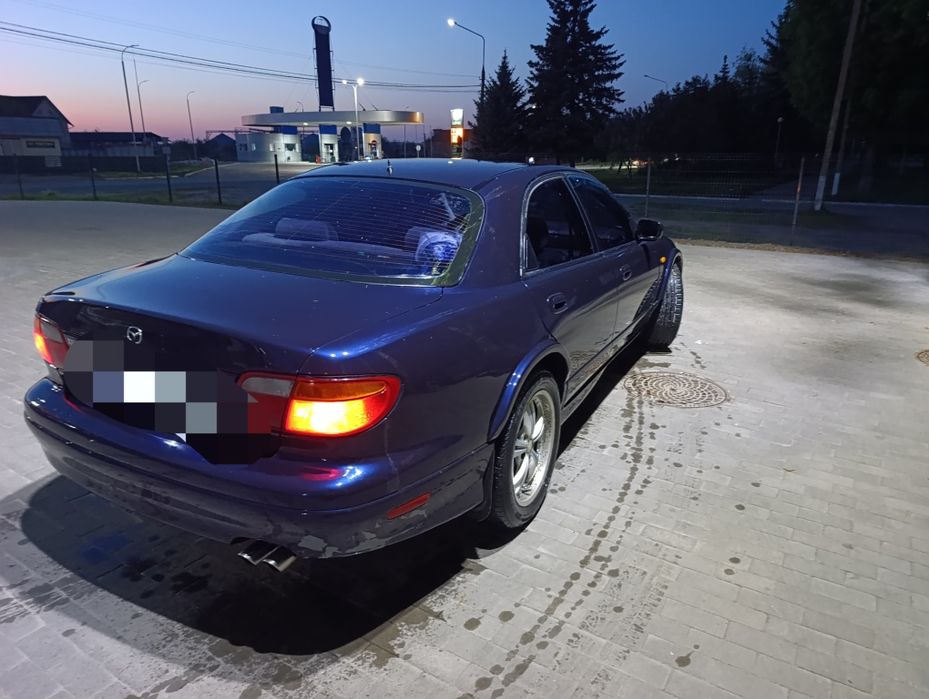 Мазда кседос 9.   2.0v6