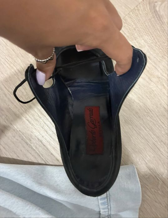 Sapatos de Sevilhanas- Roberto Garrudo