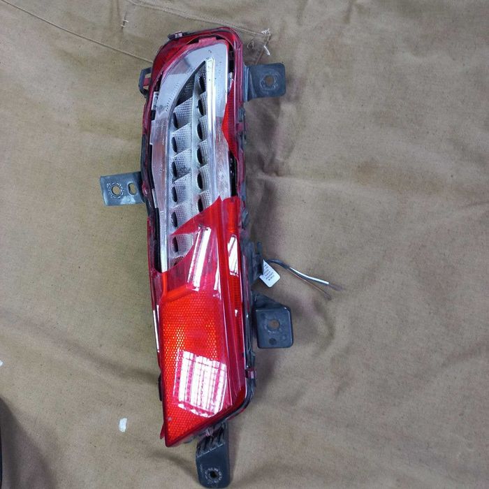 Фонарь задній Шевроле Болт (Chevrolet Bolt EUV)