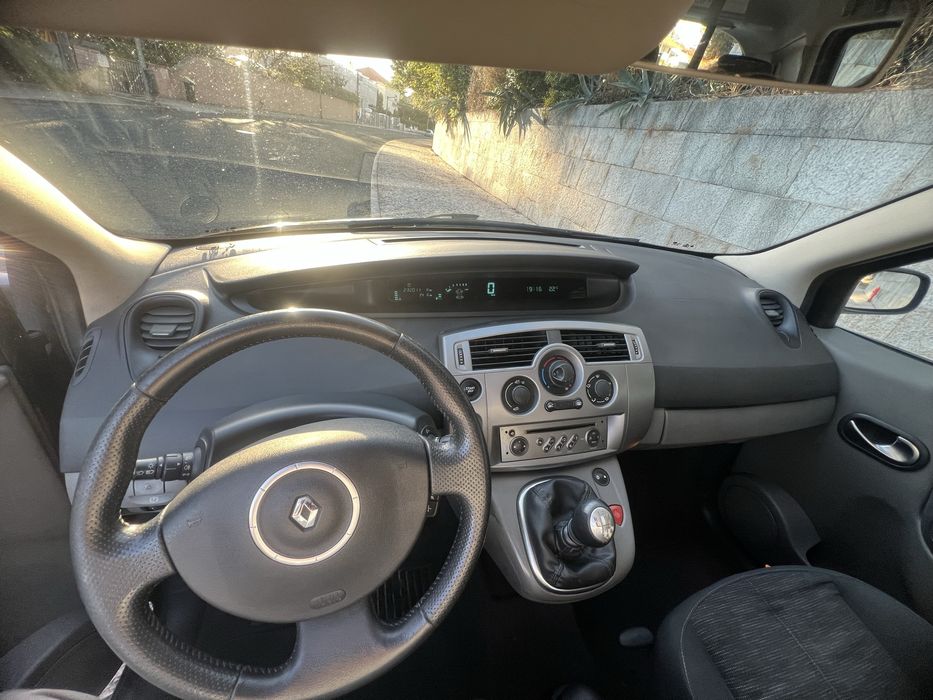 Renault Scenic 1.5dci (1 dono)
