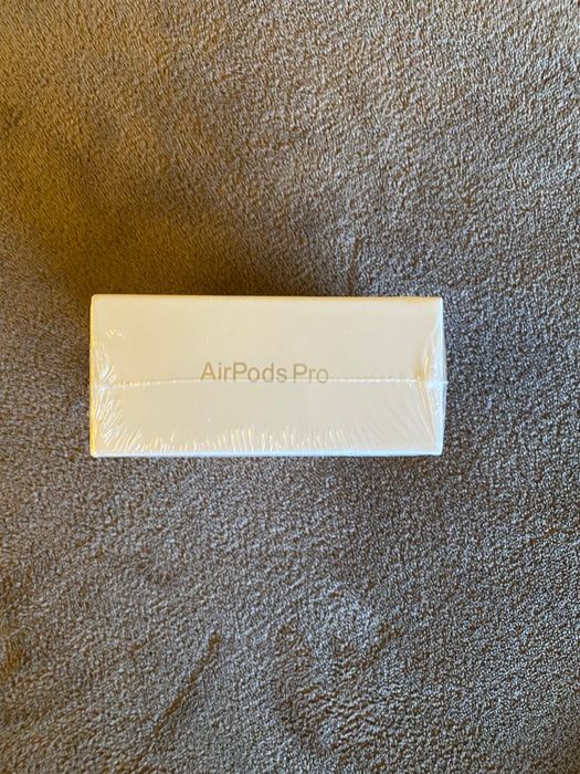 Vendo AirPods Pro Novos – Com Fatura

Estou a vender AirPods Pro compl