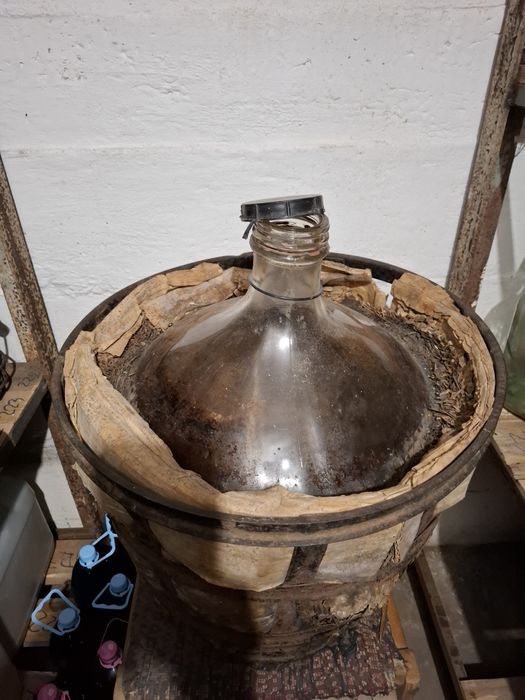 Бутель на  50 ліврів