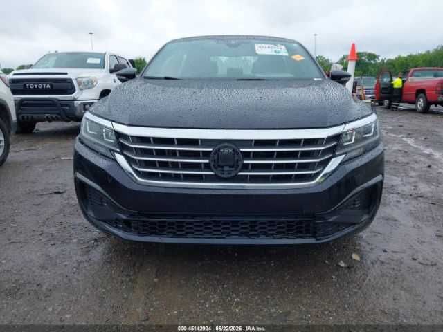 2021 Volkswagen Passat R-Line