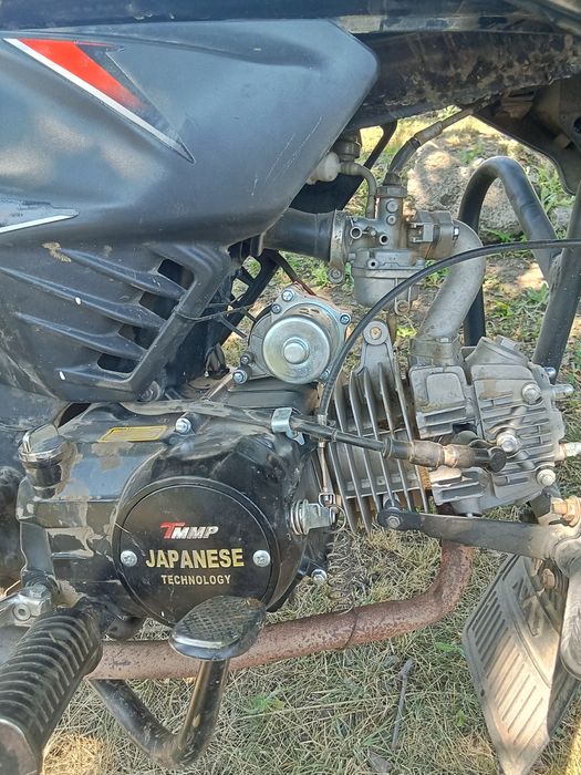 Продаю мопед спарк 125 кубів