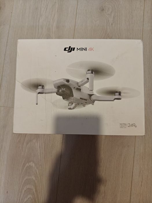 Продам дрон DJI Mini 4K