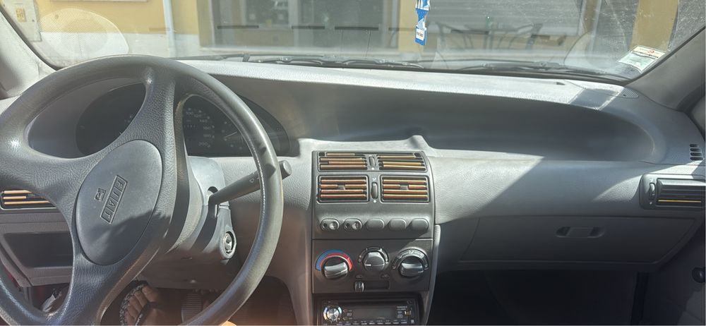 Carro bem satisfatorio para o dia a dia economico