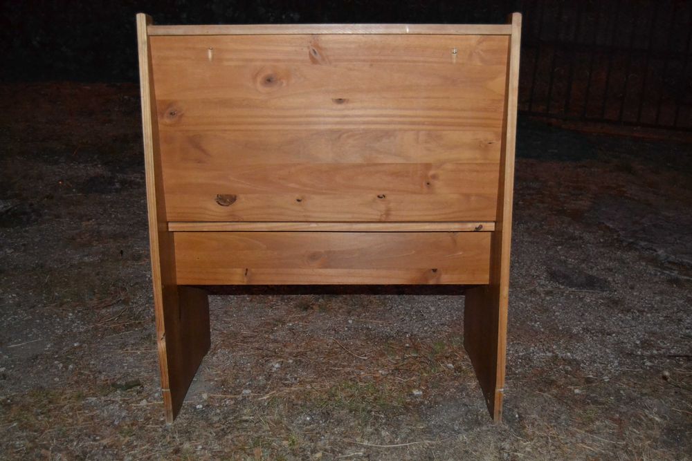 Banco largo de madeira