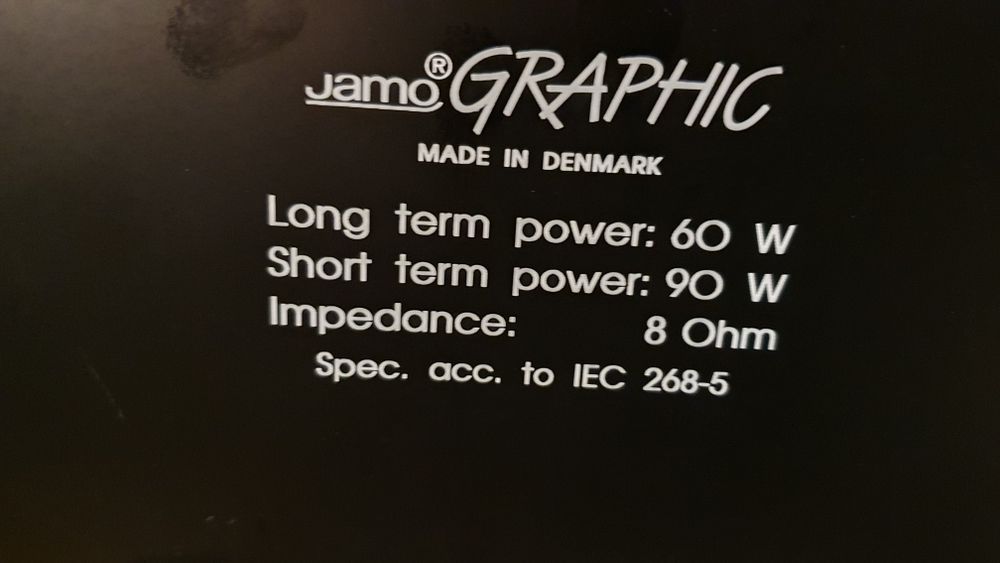 Kolumny Jamo Graphic