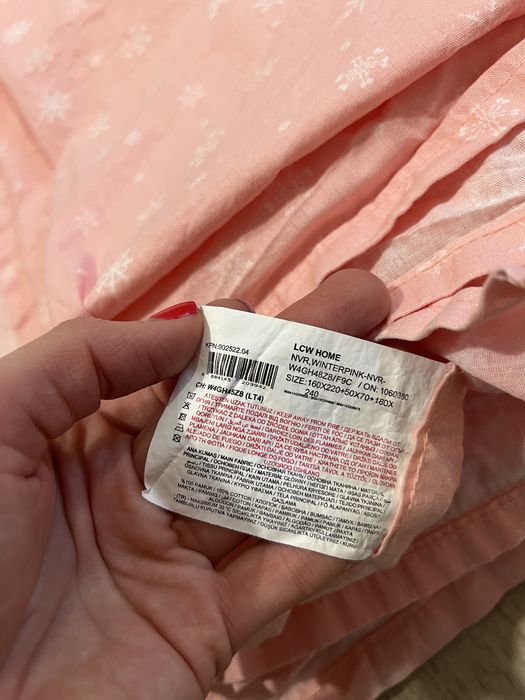 Две простыни новые 100% хлопок розовые новогодние 160*240