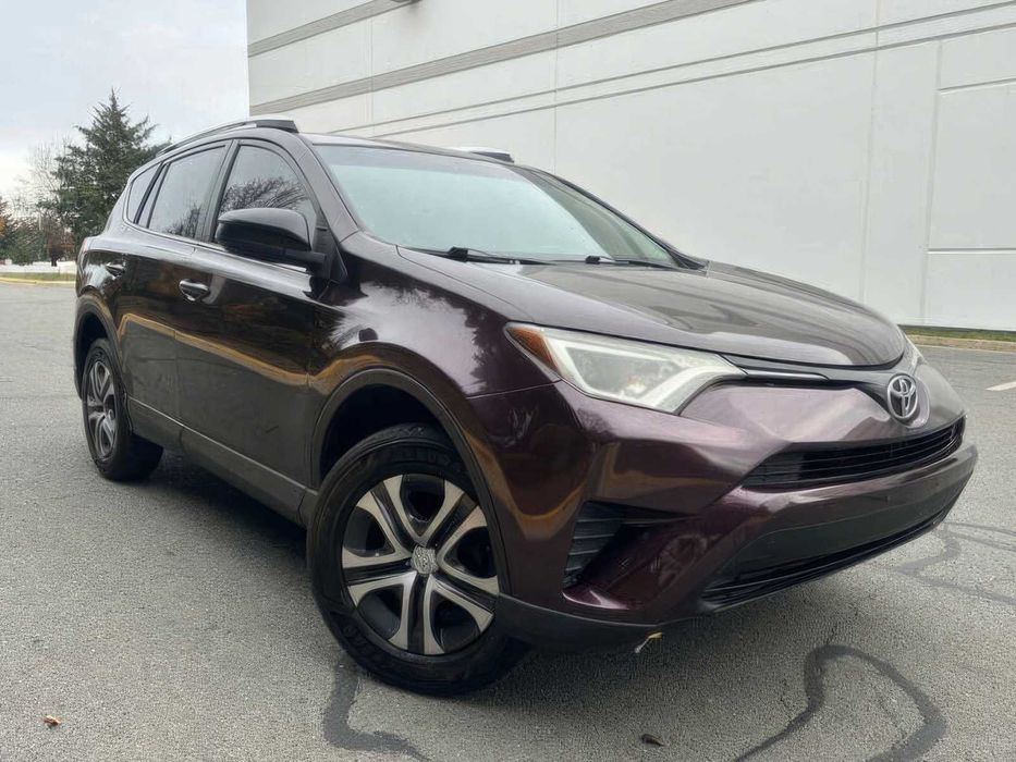 Дзвони нам та отримай всю інформацію про цей автомобіль! Ми надамо VIN, Carfax, CarVertical, історію обслуговування та фото пошкоджень. Авто можна придбати з наявності або замовити аналогічне за вигіднішою ціною. Пропонуємо зручне розтермінування або кредитування на максимально вигідних умовах, включаючи пільговий період з мінімальною ставкою 0.01%.