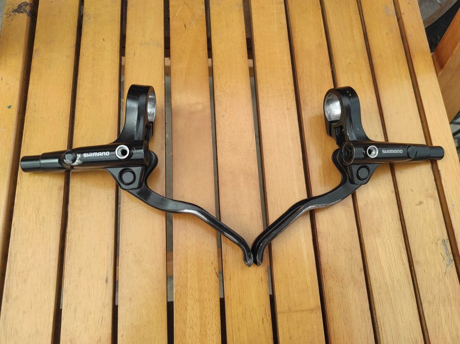 Ручки тормоза гидравл.Shimano BL-MT200 miniral oil (для гидравлики)