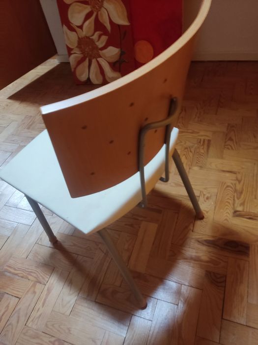 2 cadeiras de Madeira