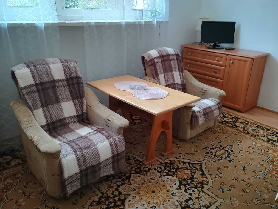 Kawalerka na I piętrze z ogrzewaniem miejskim
