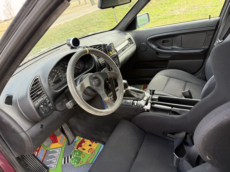 BMW E36 Seria 3 drift spec 170 konii